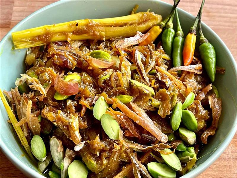 resepi-sambal-ikan-bilis-petai