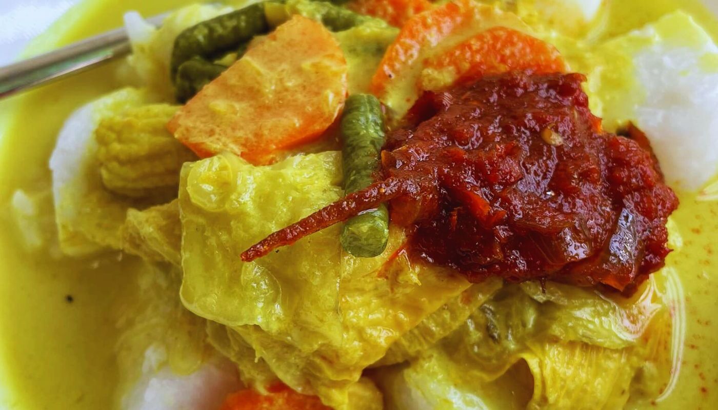 resepi-lontong-kuah-lodeh-sambal-bilis